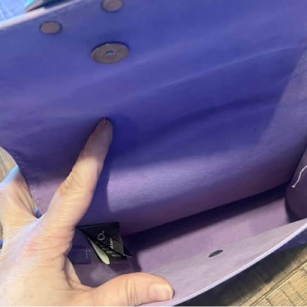 Hot Topic Kuromi Purple purse, bracelet, drink container and earrings - Picture 7 of 8